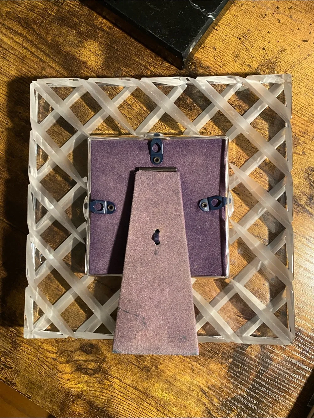 N/A cut frosted
